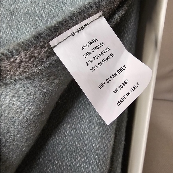 Gabel 1957 Italy Throw 51"x71” 41% Wool, 10% Cashmere, boxed luxury blanket - Picture 3 of 5